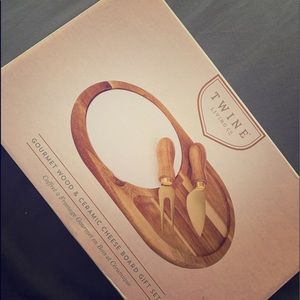 gourmet wood and ceramic cheese board gift set
